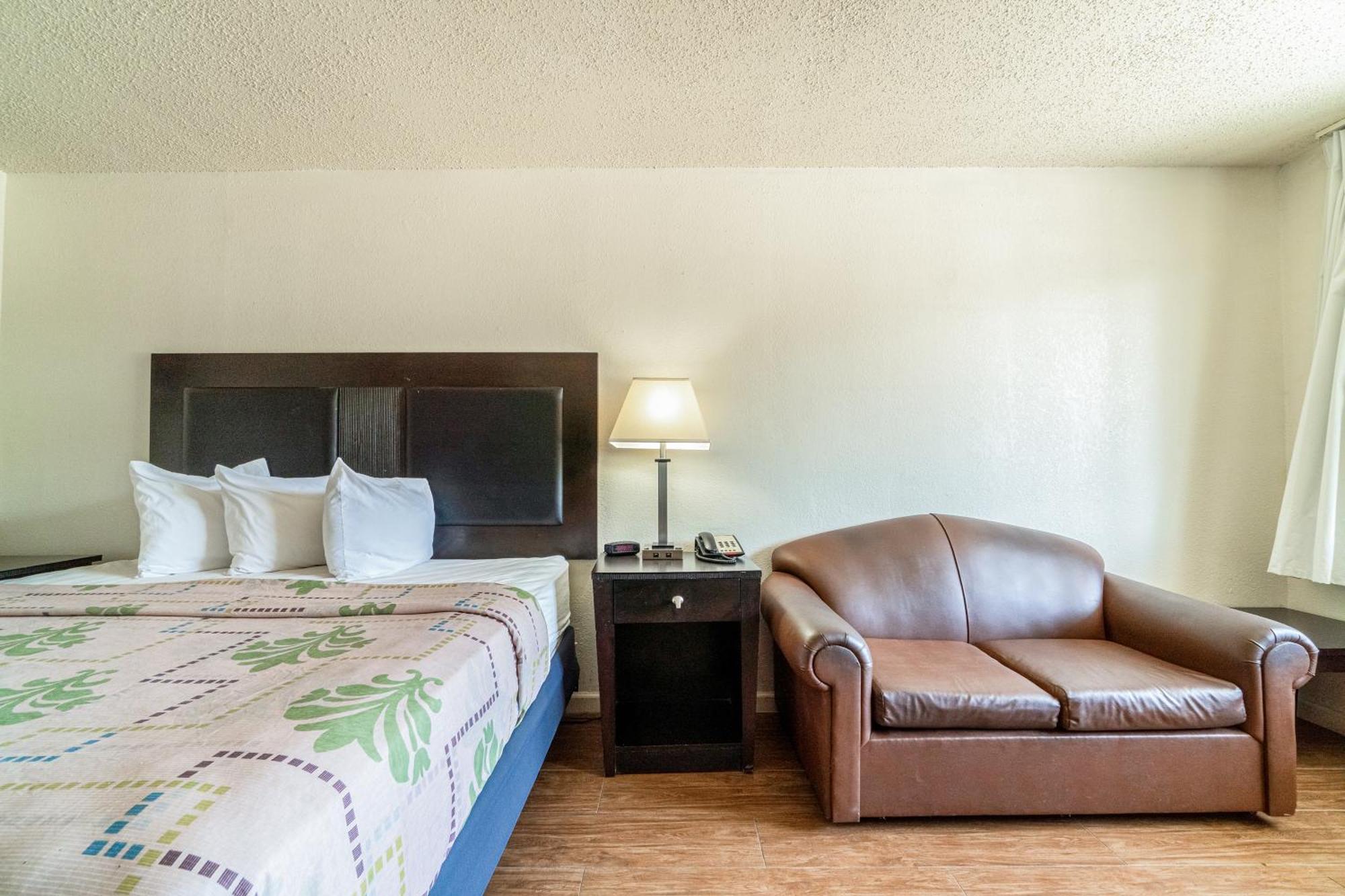 Executive Inn Port Lavaca By Oyo Exterior photo