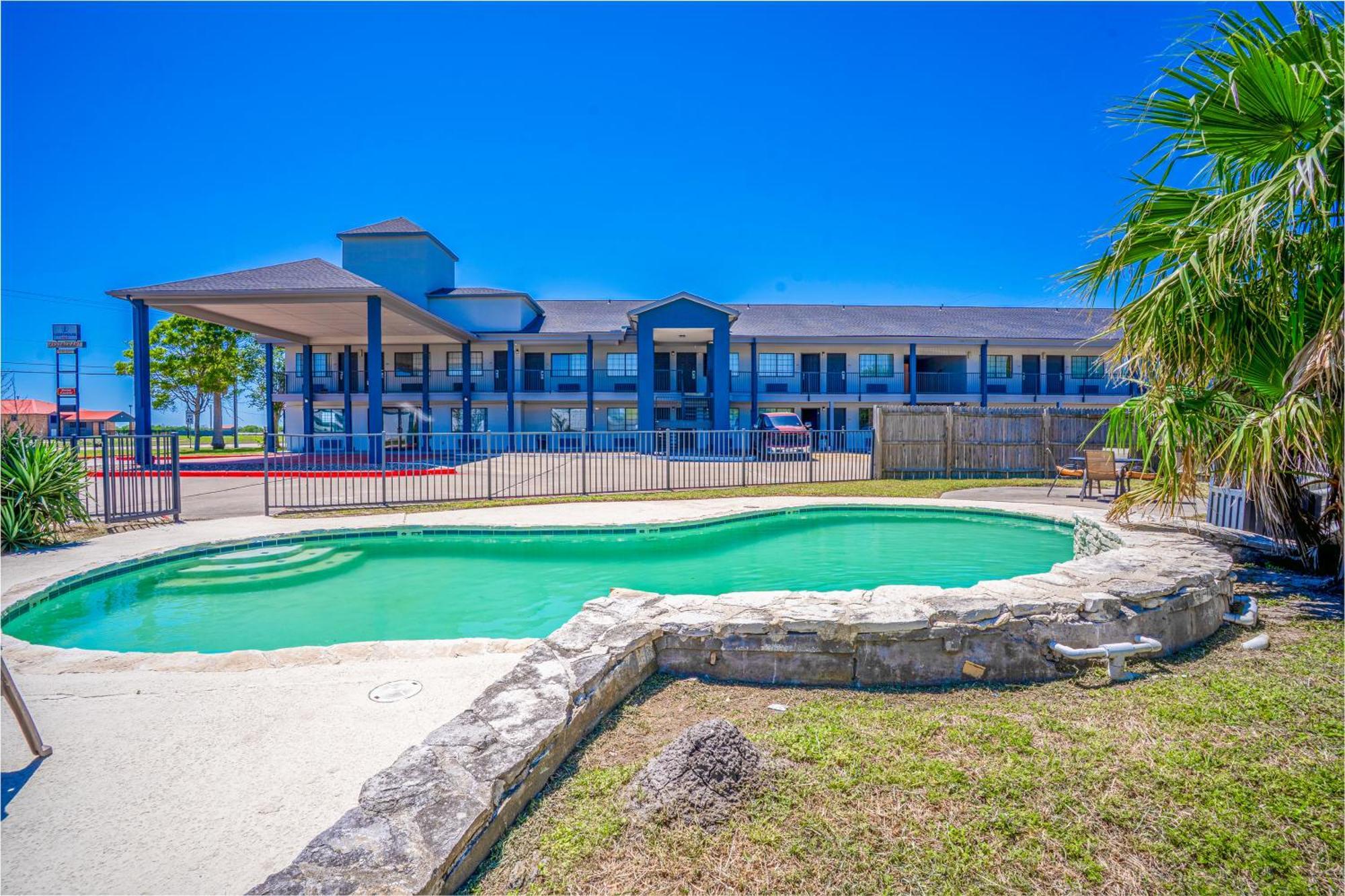 Executive Inn Port Lavaca By Oyo Exterior photo